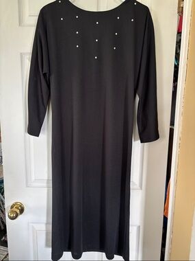 Classic Black Pearl-Accent Women’s Dress